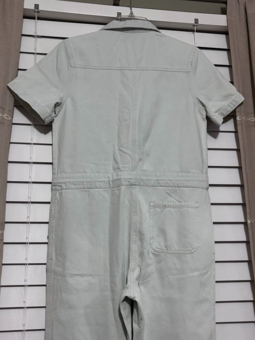 Hunter & Brown Light Wash Denim Short Sleeve Utility Jumpsuit NWT Medium - Picture 4 of 6